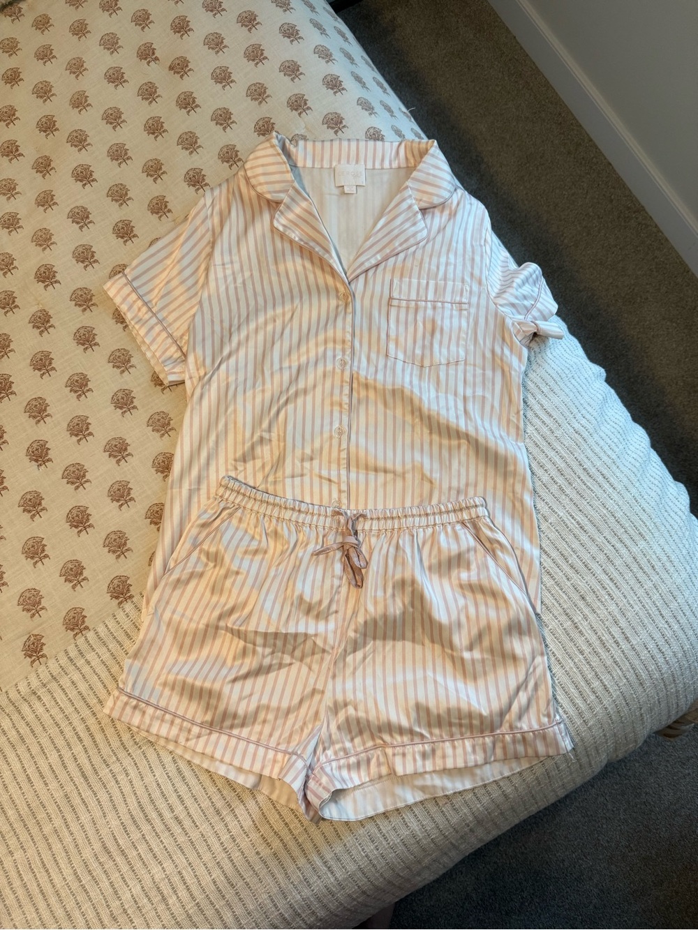 Le Rose Striped Short-Sleeve Pajama Set in Blush and Cream